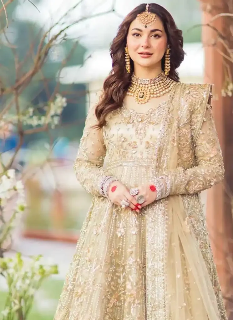 Golden Walima Dress Video