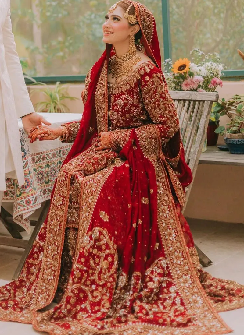 Haris Shakeel Farshi Lehenga (3)