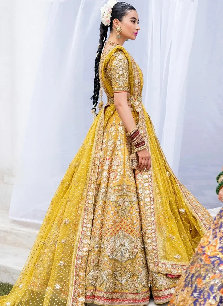 Nomi Ansari Mehndi Dress (Inspired Version) Video